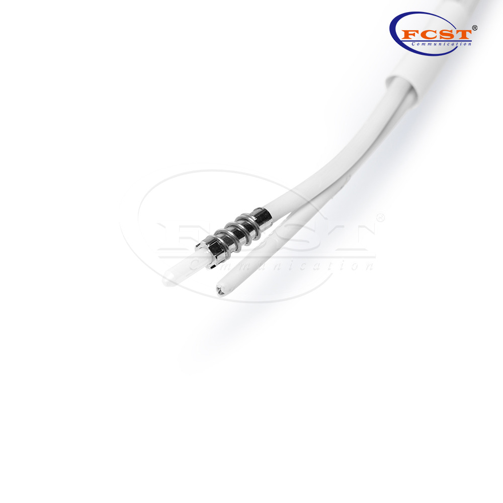 EASILY PULLABLE PRE-CONNECTORIZED CABLE