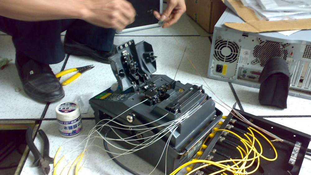 FTTH Fiber Splicing Step Guide
