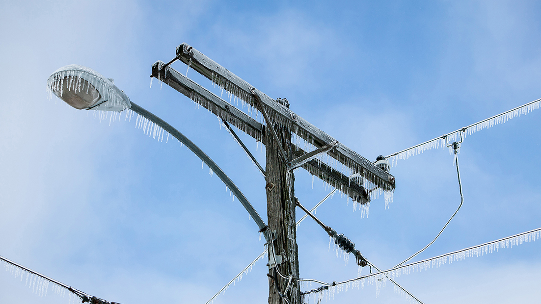 Safety issues that should be paid attention to in the FTTH aerial cable installation solution (5)